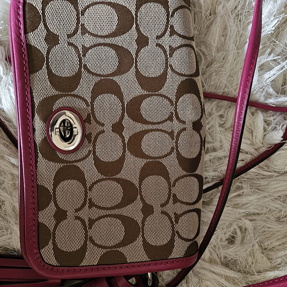 Vintage  coach cross body bag